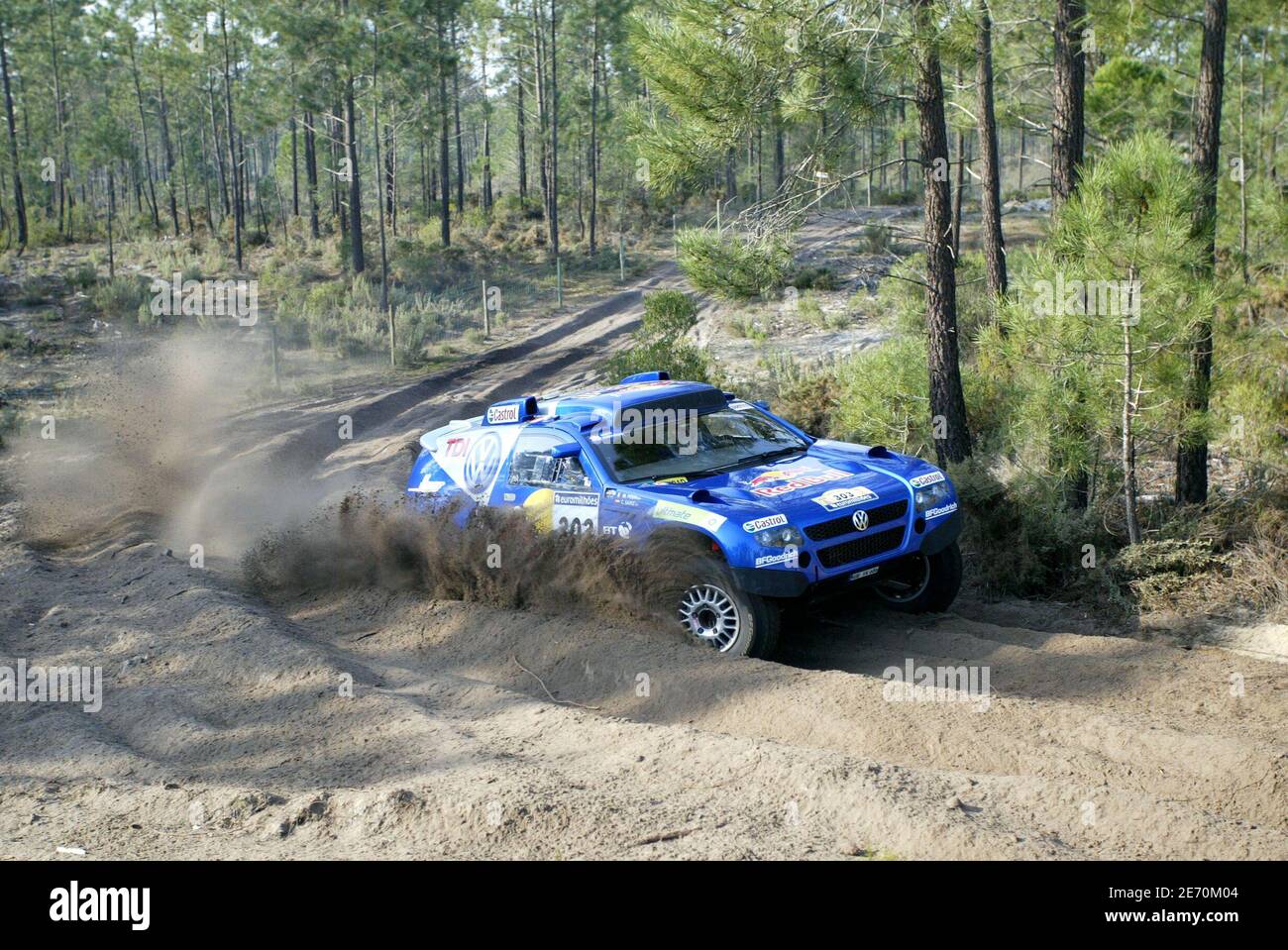 Le chauffeur espagnol Carlos Sainz conduit sa Volkswagen Race Touareg 2 lors du rallye de Lisbonne Dakar 2007 au Portugal le 6 janvier 2007. Photo de Michel Maindru/Cameleon/ABBACAPRESS.COM Banque D'Images