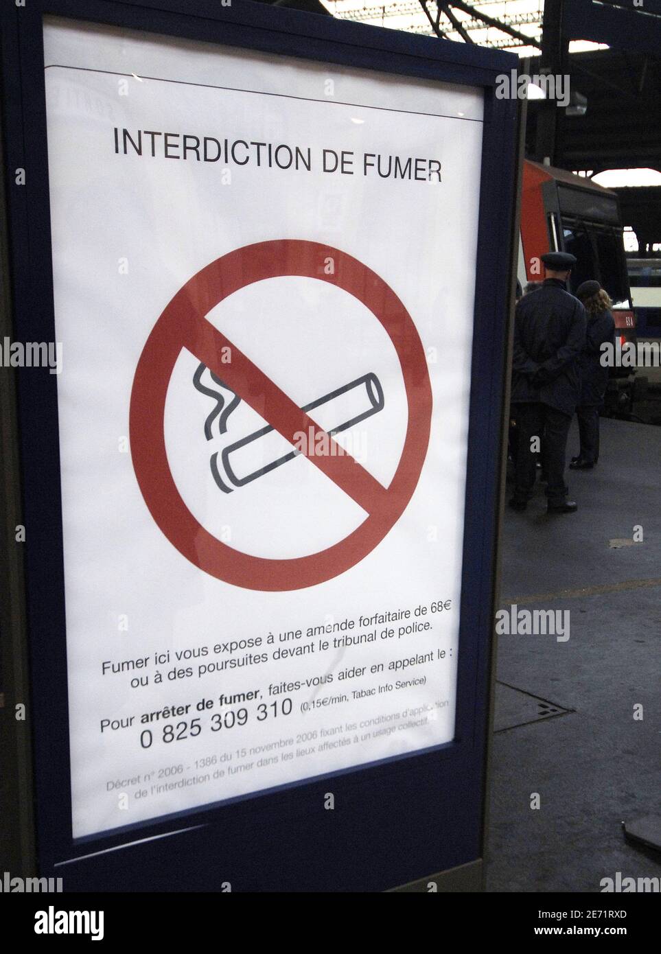 Interdiction de fumer dans les espaces publics à compter du 1er février ...