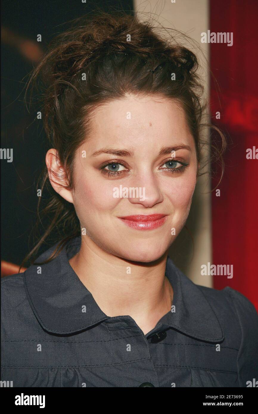 Marion Cotillard, membre du casting, participe à la préniere nord-américaine du réalisateur français Olivier Dahan, la nouvelle biopic sur la chanteuse française Edith Piaf, 'la vie en Rose', lors de la présentation annuelle d'Unifrance 'rendez-vous with French Cinema Today', qui s'est tenue le 28 février 2007 à la Société du film, Lincoln Center, à New York City, aux États-Unis. Photo de Gerald Holubowicz/ABACAPRESS.COM Banque D'Images