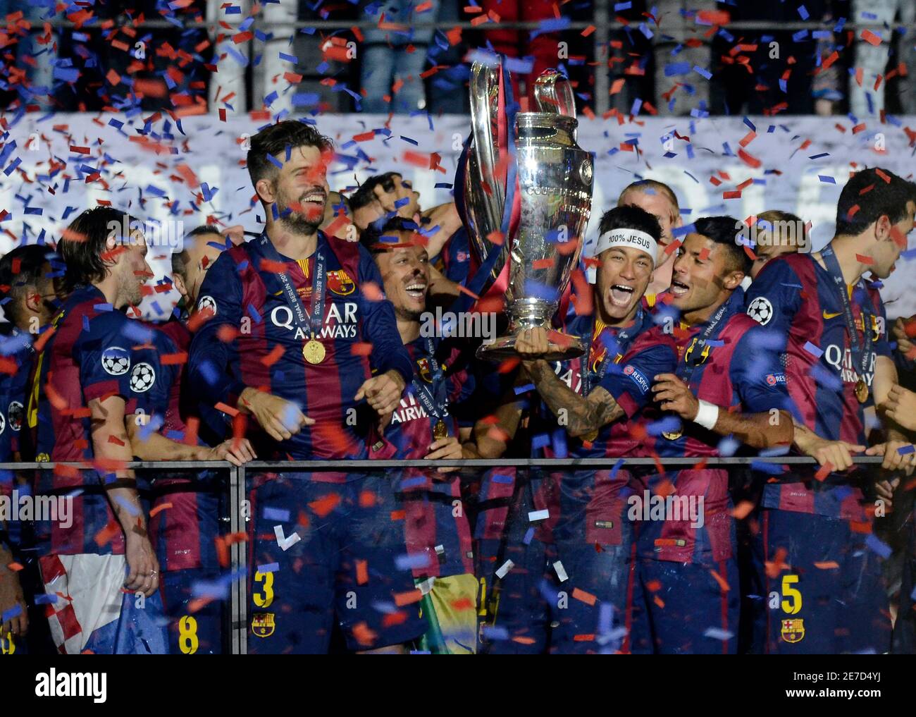 Ligue Des Champions 2014 15 BERLIN, ALLEMAGNE - 6 JUIN 2015 : Neymar photographié lors de la cérémonie  de remise des prix qui a eu lieu après la finale de la Ligue des champions  de l'UEFA 2014/15