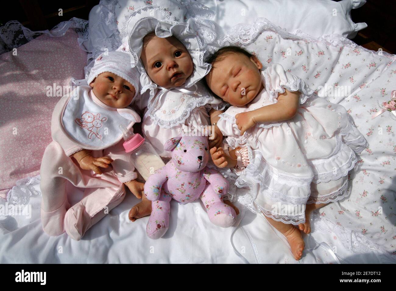Poupees Bebe Renait Banque D Image Et Photos Alamy Poupees Bebe Renait Banque D Image Et Photos Alamy