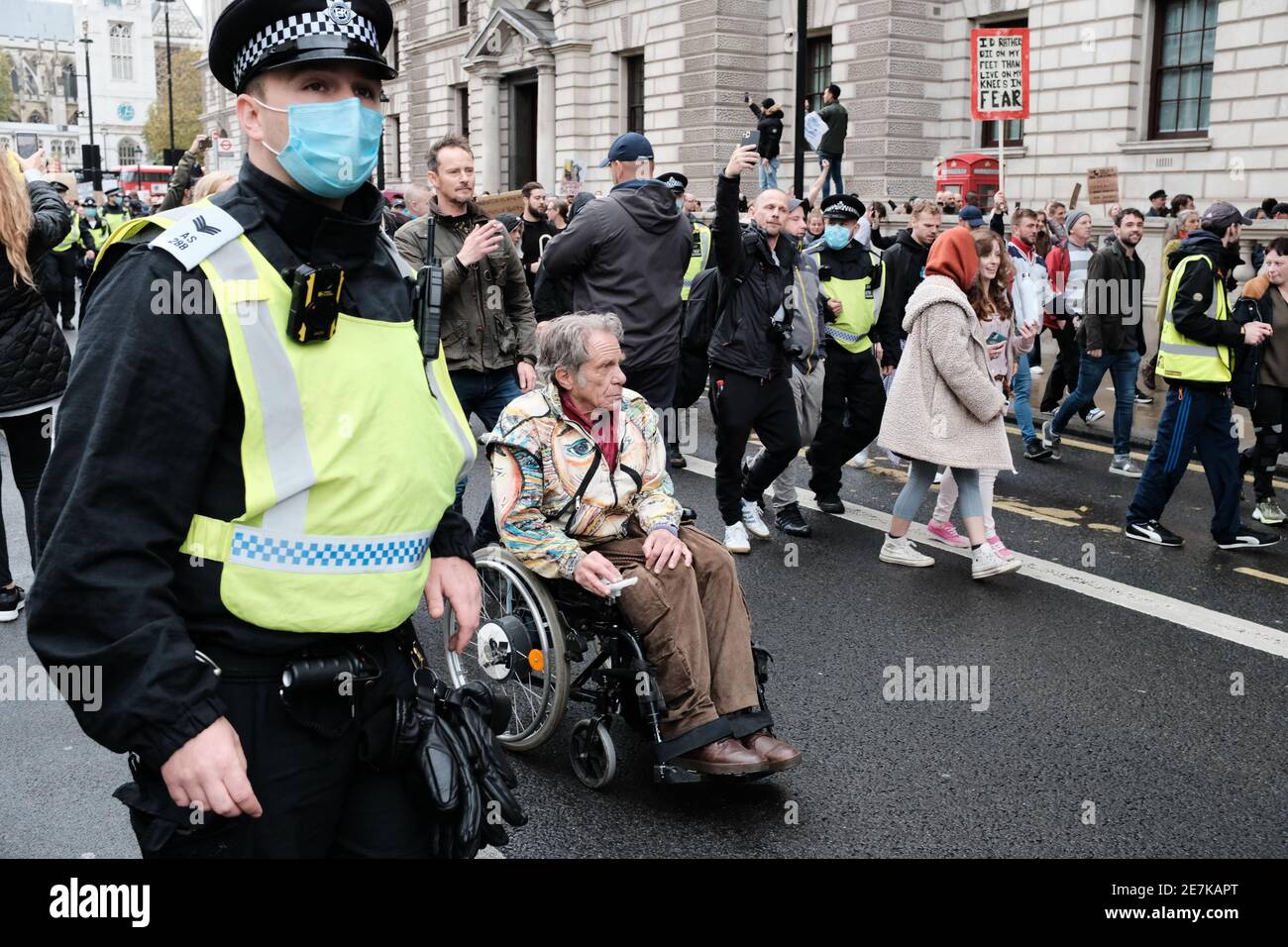 LONDRES, LE 24 OCTOBRE 2020 : manifestation anti-verrouillage dans le centre de Londres en réponse aux nouvelles restrictions de verrouillage des gouvernements concernant le virus. Banque D'Images