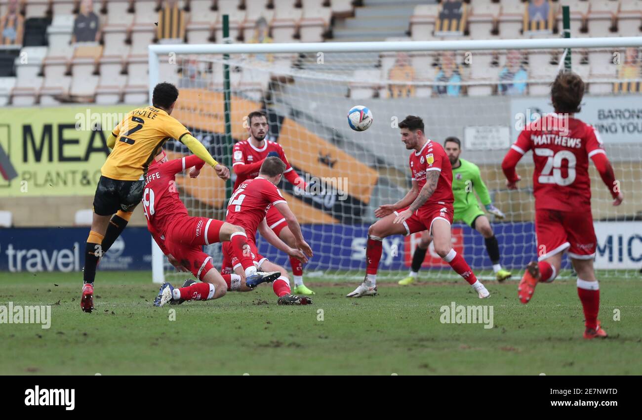 Cambridge, Royaume-Uni. 30 janvier 2021. Kyle Knoyle, de Cambridge, a obtenu un score de 2-1 lors du deuxième match de l'EFL Sky Bet League entre Cambridge United et Crawley Town au stade Abbey de Cambridge. Credit: James Boardman / Alamy Live News Banque D'Images