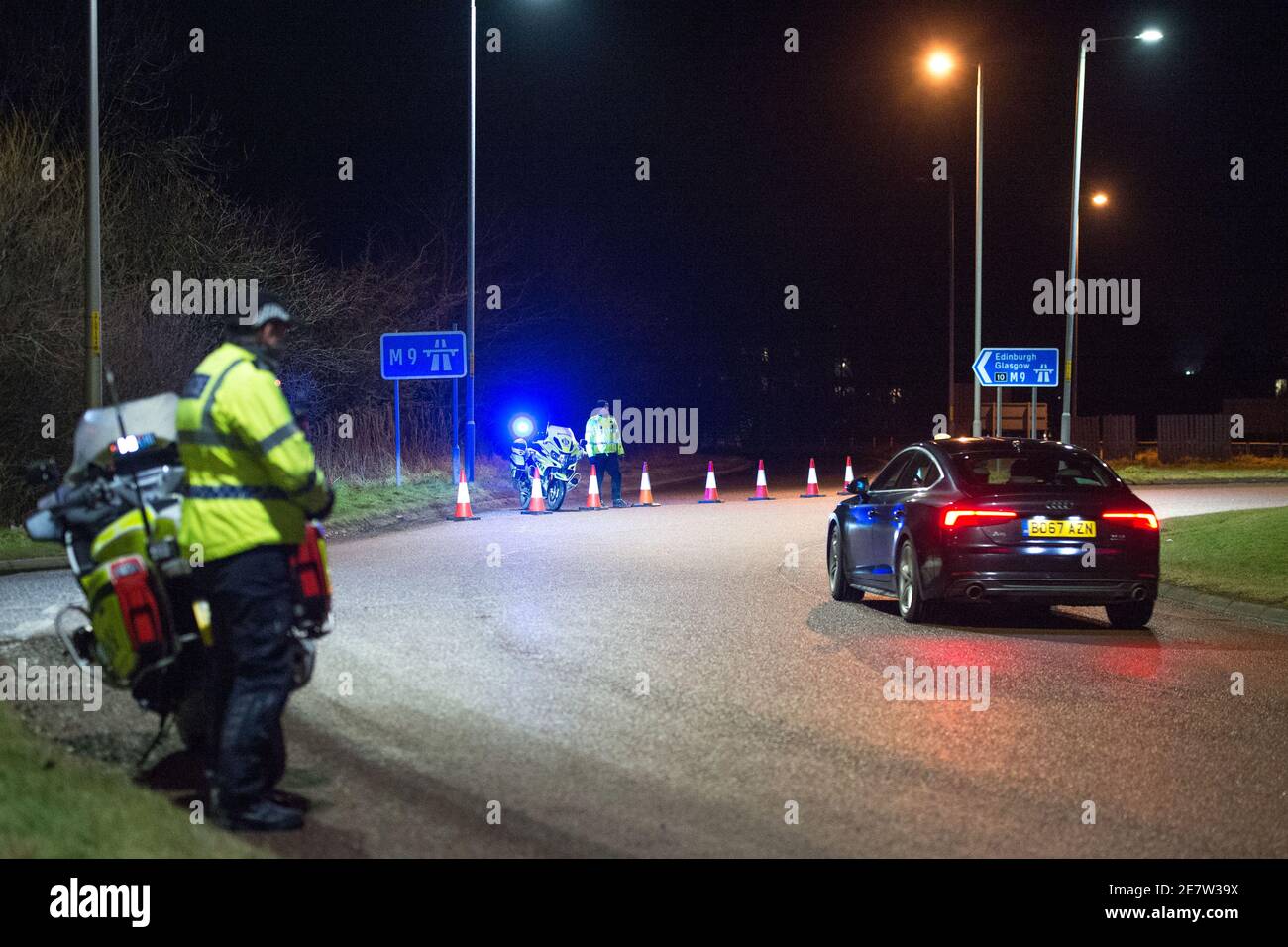 Stirling, Écosse, Royaume-Uni. 30 janvier 2021. Photo : l'autoroute M9 a été verrouillée entre les jonctions 9 et 11 en raison d'un incident de police en cours. Aucun autre fait n'a été mis en lumière actuellement. Crédit : Colin Fisher/Alay Live News Banque D'Images