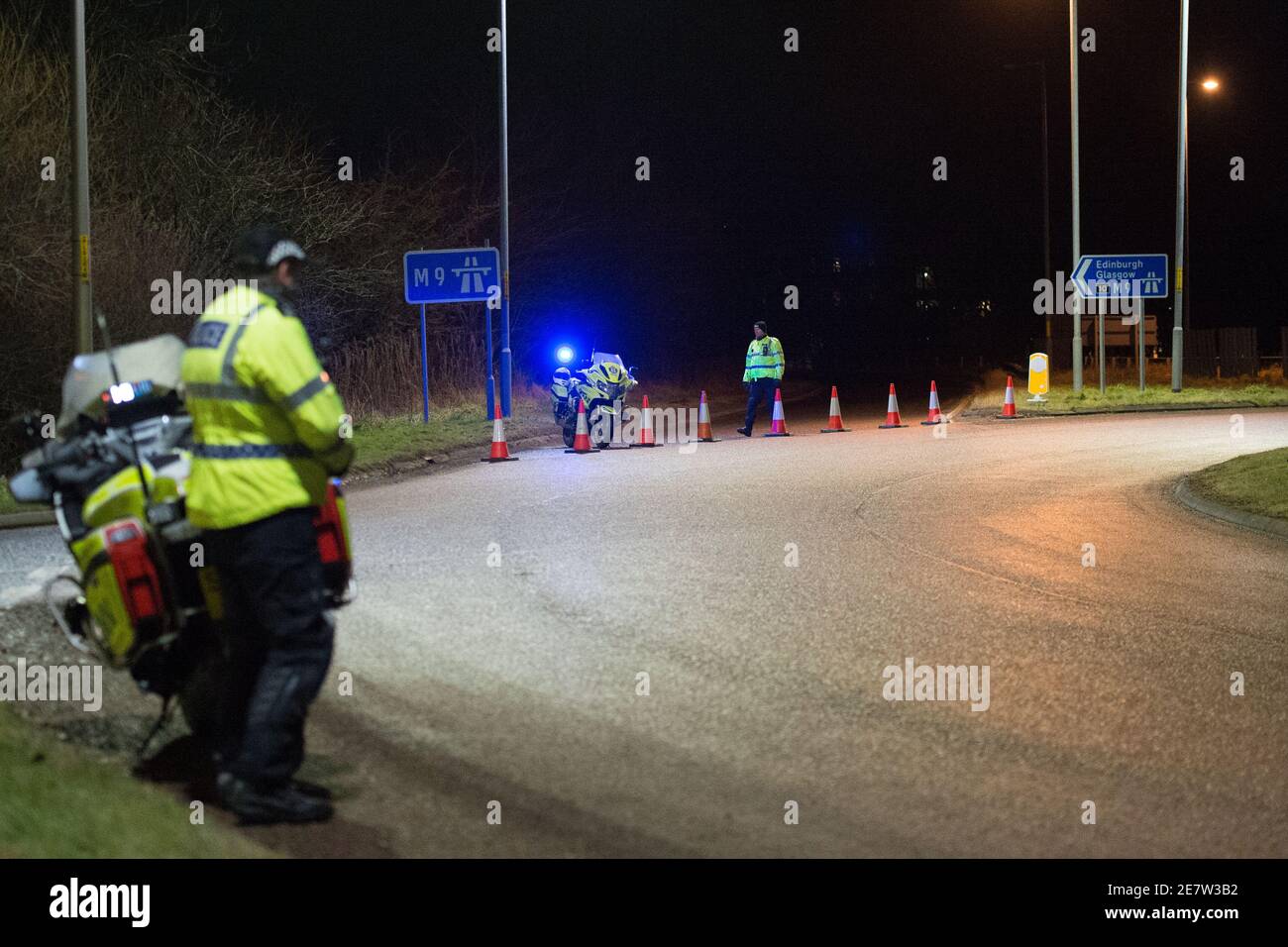 Stirling, Écosse, Royaume-Uni. 30 janvier 2021. Photo : l'autoroute M9 a été verrouillée entre les jonctions 9 et 11 en raison d'un incident de police en cours. Aucun autre fait n'a été mis en lumière actuellement. Crédit : Colin Fisher/Alay Live News Banque D'Images