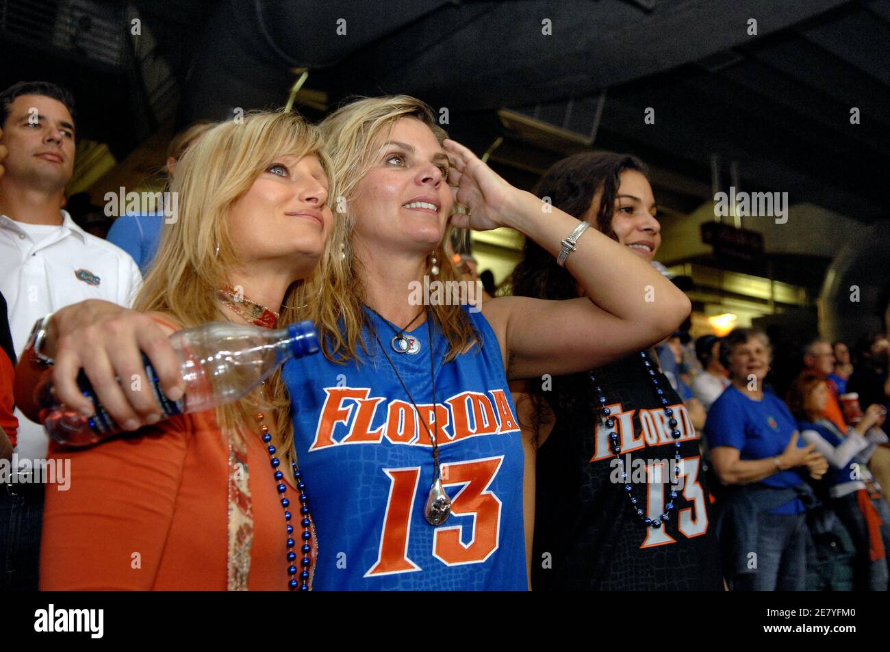 Isabelle Camus, Cecilia Rodhe et Yelena Noah lors du championnat de basket-ball masculin de la NCAA Division 1 à Atlanta, en Géorgie, aux États-Unis, le 2 avril 2007. Photo de Christophe Guibbbaud/Cameleon/ABACAPRESS.COM Banque D'Images