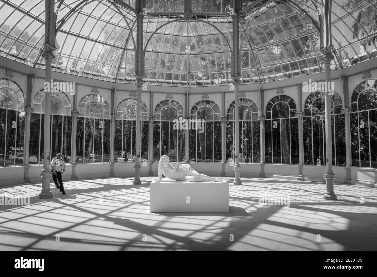 Madrid, die Hauptstadt Spaniens, zeichnet sich durch elegante Boulevards und große, gepplegte Parkanlagen wie den Retiro-Park aus. Banque D'Images