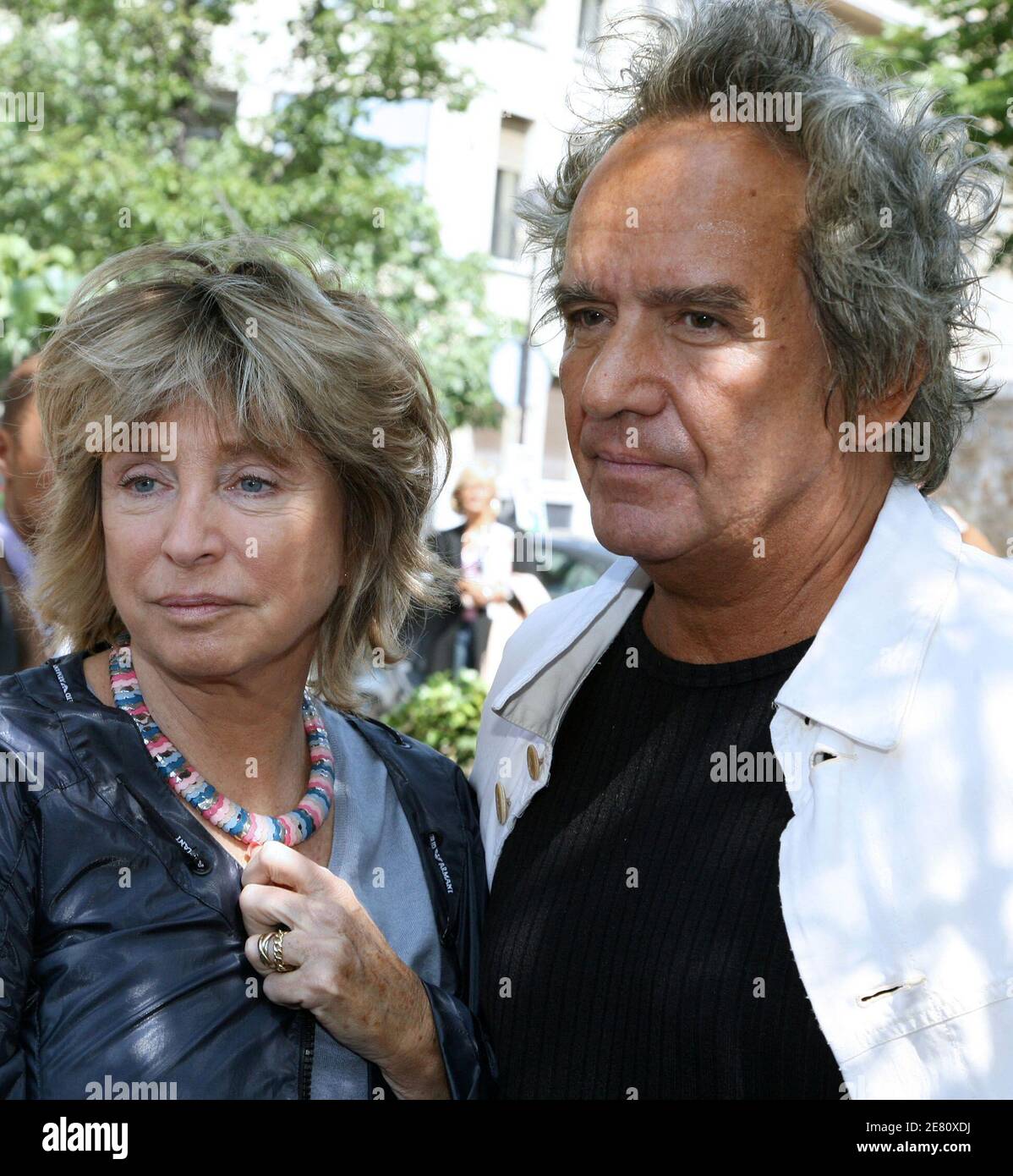 Daniele Thompson et Albert Koski assistent à l'inauguration du jardin de Marie Trintignant (actrice française décédée en 2003) au Quai des Celestins à Paris, France le 13 mai 2007 photo de Denis Guignebourg/ABACAPRESS.COM Banque D'Images