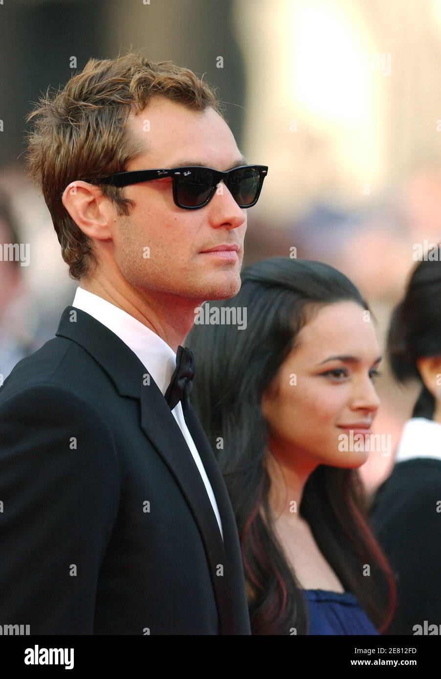 Jude Law et Norah Jones arrivent à la projection du film de Wong Kar Wai 'My Blueberry Nights' présenté en compétition et inaugurent le 60ème Festival international du film de Cannes, France, le 16 mai 2007. Photo de Hahn-Nebinger-Orban/ABACAPRESS.COM Banque D'Images
