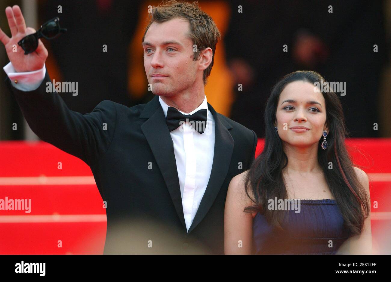 Jude Law et Norah Jones arrivent à la projection du film de Wong Kar Wai 'My Blueberry Nights' présenté en compétition et inaugurent le 60ème Festival international du film de Cannes, France, le 16 mai 2007. Photo de Hahn-Nebinger-Orban/ABACAPRESS.COM Banque D'Images