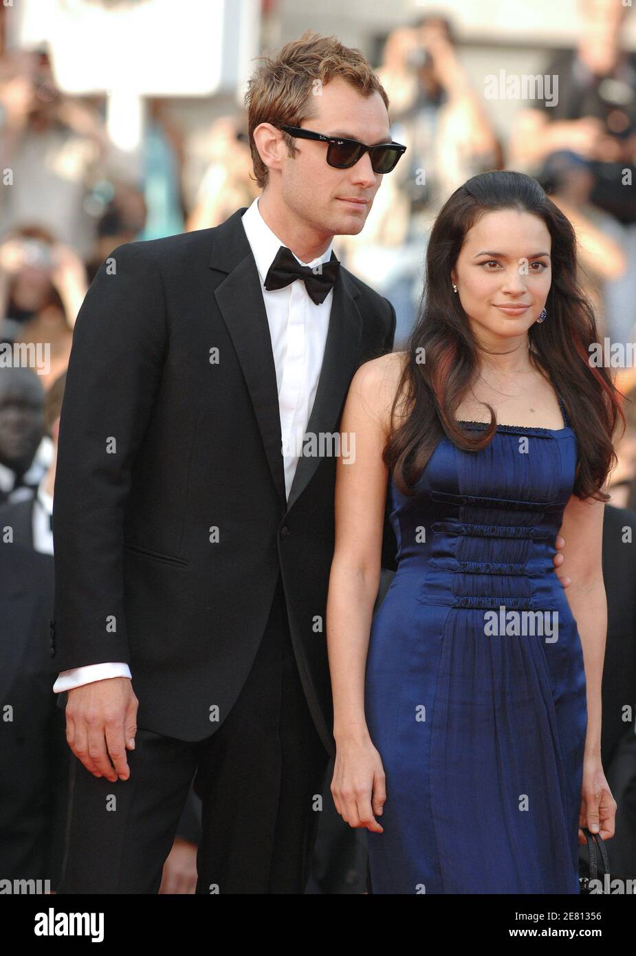 Jude Law et Norah Jones arrivent à la projection du film de Wong Kar Wai 'My Blueberry Nights' présenté en compétition et inaugurent le 60ème Festival international du film de Cannes, France, le 16 mai 2007. Photo de Hahn-Nebinger-Orban/ABACAPRESS.COM Banque D'Images
