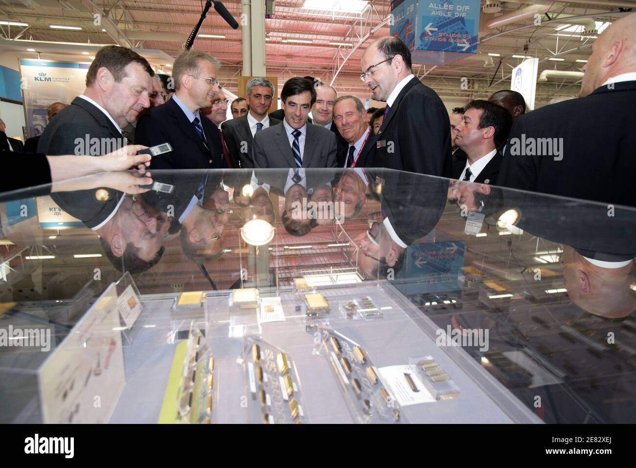 François Fillon inaugure le 47e salon de l'Air de Paris au Bourget, près de Paris Banque D'Images