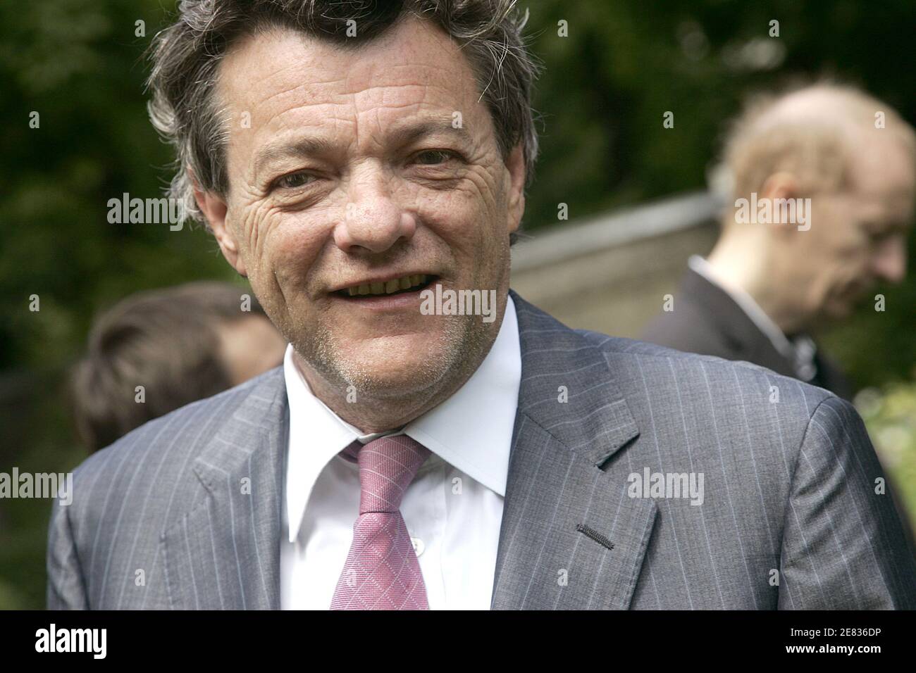 Le ministre de l'écologie et du développement durable reçoit des ONG environnementales à Paris, en France, le 25 juin 2007. Photo de Mousse/ABACAPRESS.COM Banque D'Images