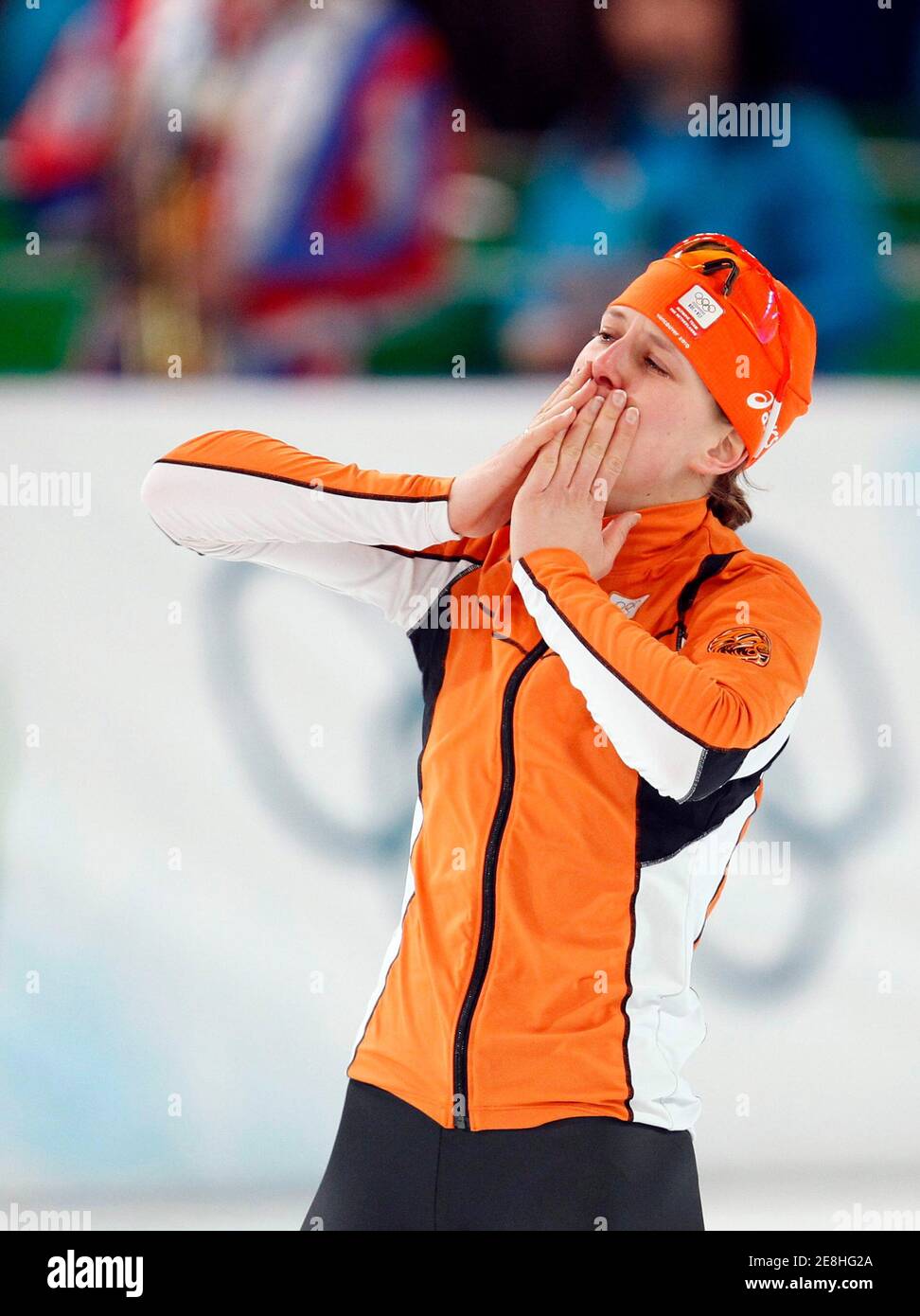La médaillée d'or Ireen Wust des pays-Bas réagit après les 1500 mètres des femmes à l'ovale olympique de Richmond pendant les Jeux olympiques d'hiver de 2010 à Vancouver le 21 février 2010. REUTERS/Jerry Lampen (CANADA) Banque D'Images