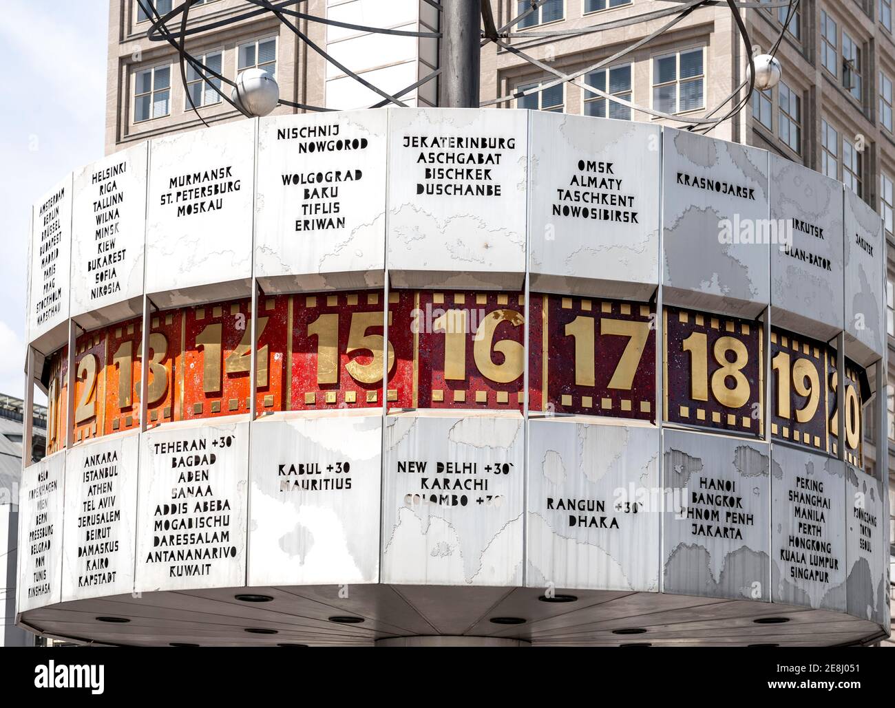 Urania World Time Clock, Alexanderplatz, Mitte, Berlin, Allemagne Banque D'Images