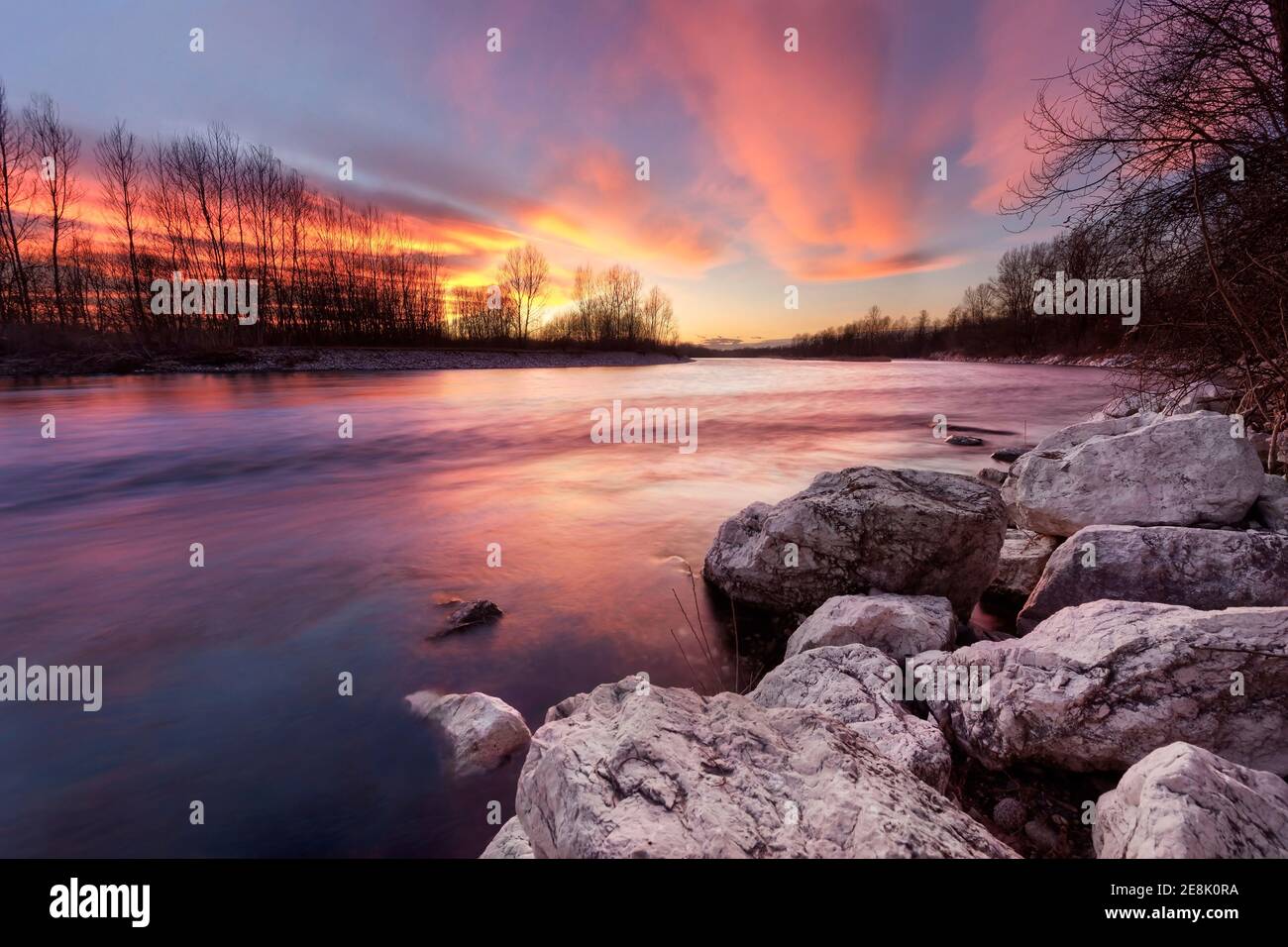 Coucher de soleil sur le Ticino. Banque D'Images