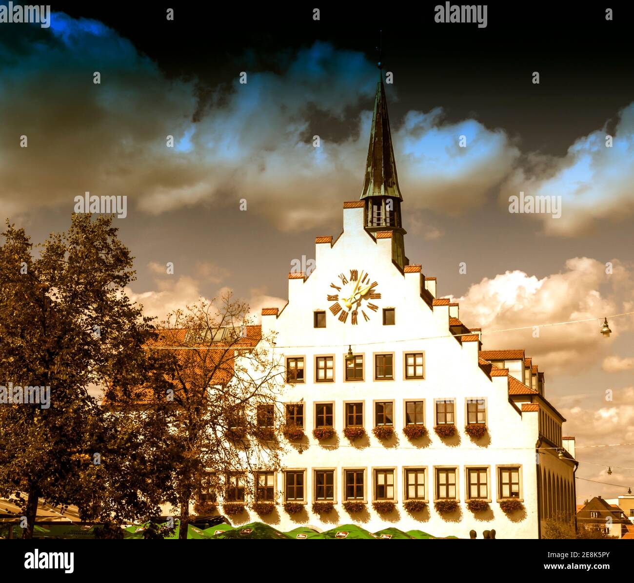 Neumarkt in der Oberpfalz, Allemagne: Altes Rathaus in Neumarkt in der Oberpfalz, Bavière, Allemagne Banque D'Images