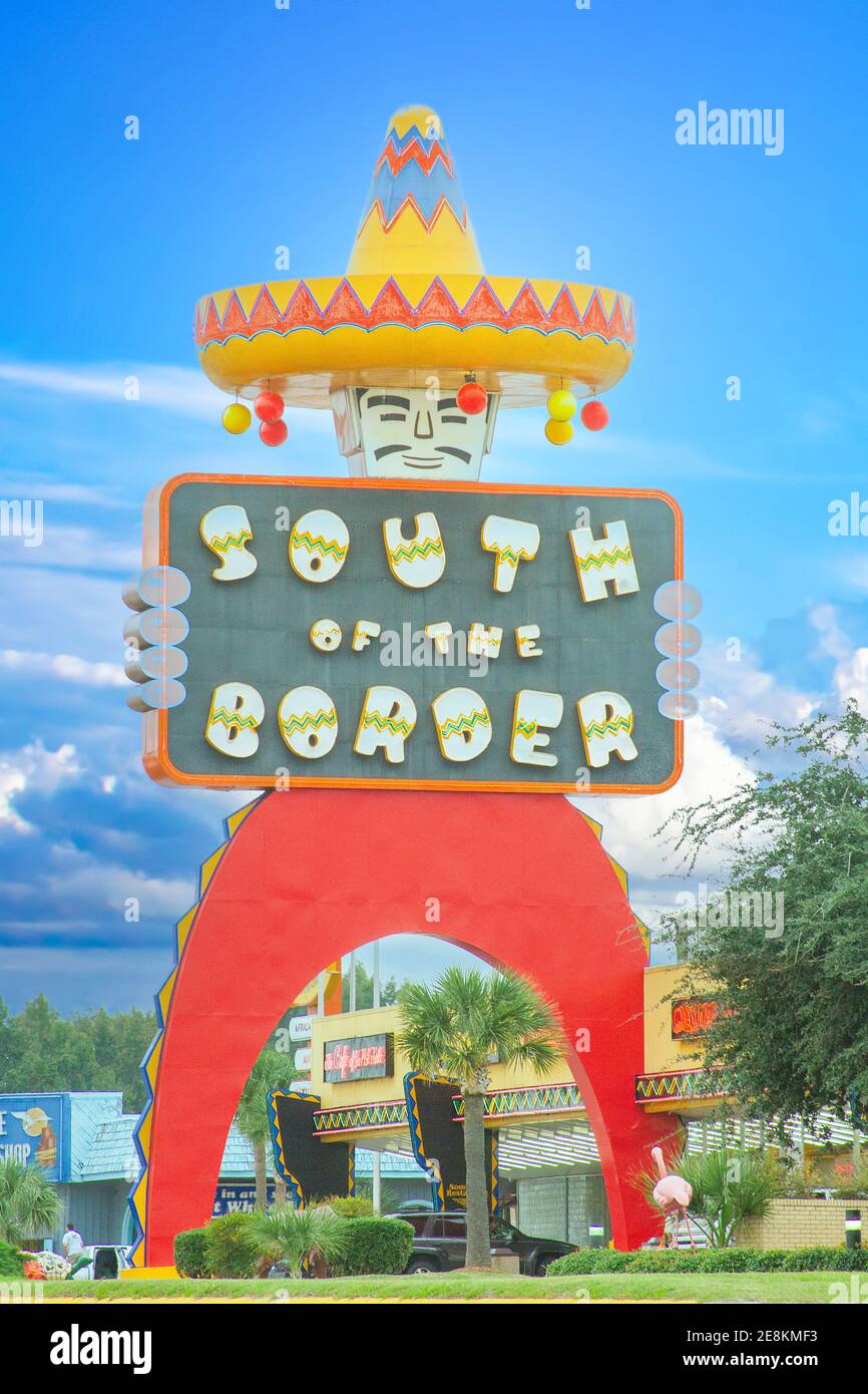 Le célèbre panneau Pedro à l'emblématique South of the Border en bord de route en Caroline du Sud. Banque D'Images