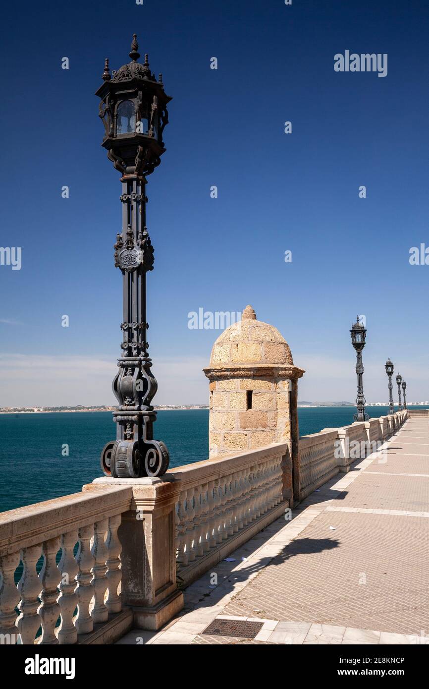 Promenade du front de mer, Cadix, Espagne Banque D'Images