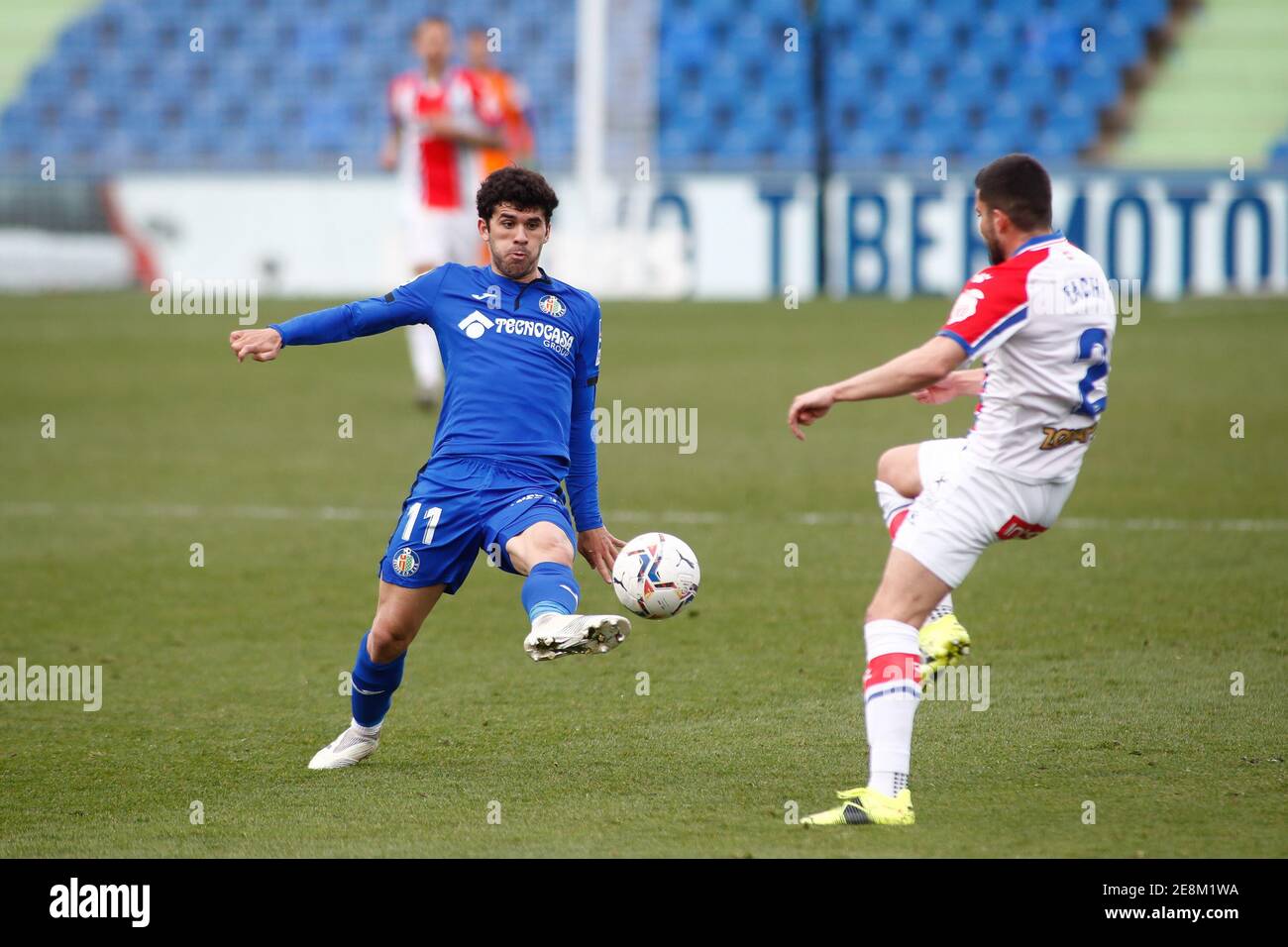 Carles Alena de Getafe et Tomas Pina d'Alaves en action pendant le championnat d'Espagne la Ligue football match entre Getafe CF et Deportivo Alaves le 31 janvier 2021 au Colisée Alfonso Perez à Getafe près de Madrid, Espagne - photo Oscar J Barroso / Espagne DPPI / DPPI / LM Banque D'Images