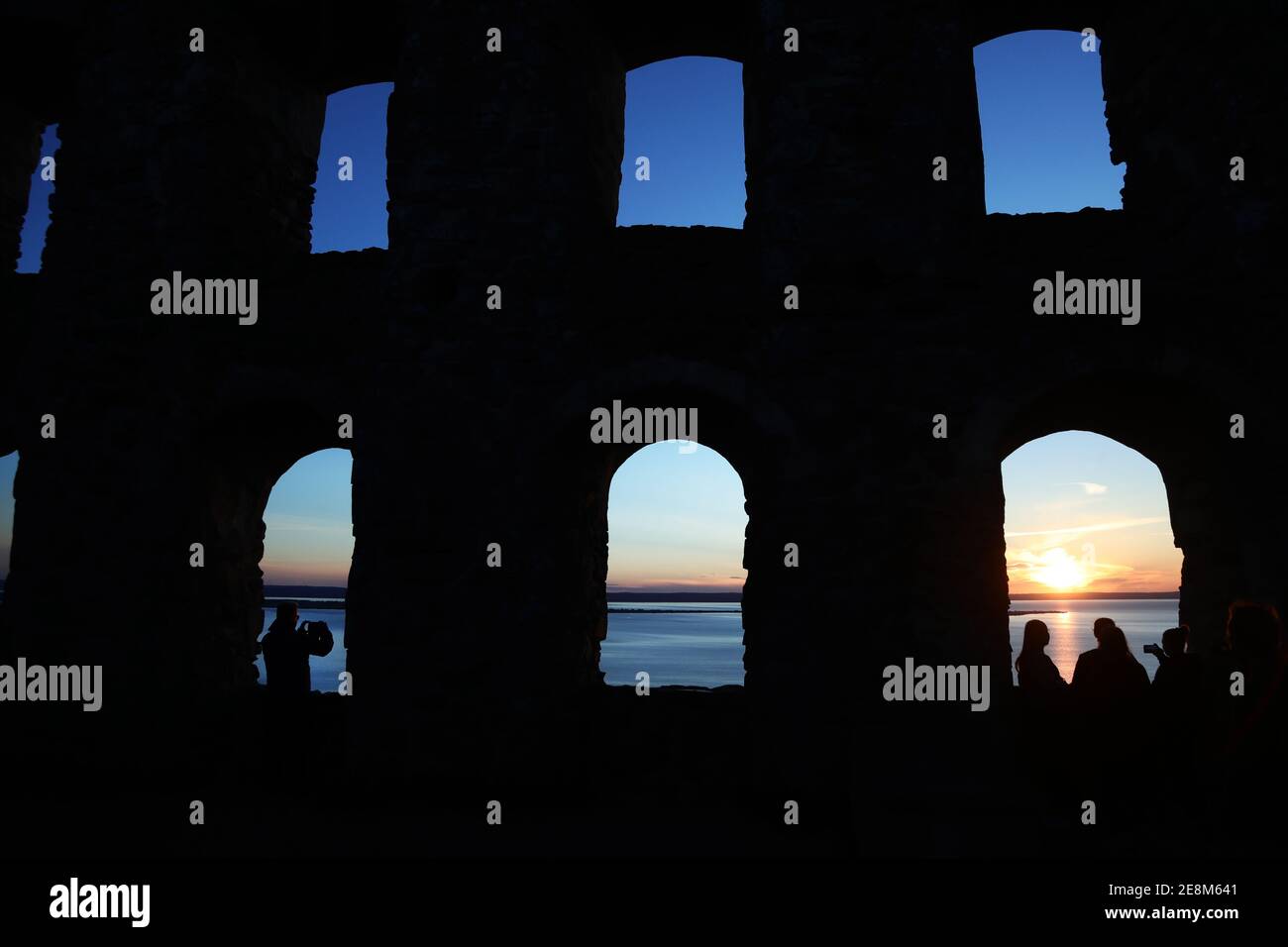 La vie quotidienne en ruine Brahehus. Brahehus est un ancien château, aujourd'hui ruine, à l'Europe de la route 4, à trois kilomètres au nord de Gränna. La ruine est situé à Gränna à Jönköping, Suède municipalité. Banque D'Images