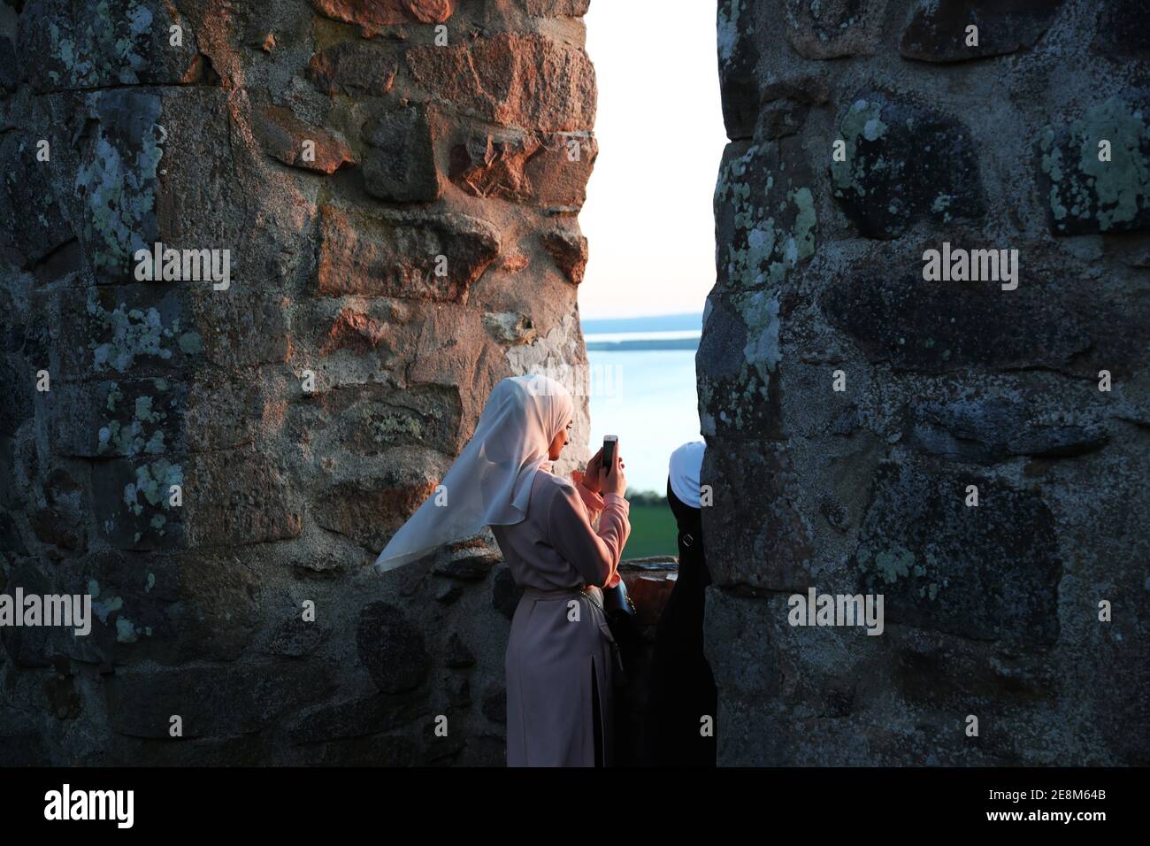 La vie quotidienne en ruine Brahehus. Brahehus est un ancien château, aujourd'hui ruine, à l'Europe de la route 4, à trois kilomètres au nord de Gränna. La ruine est situé à Gränna à Jönköping, Suède municipalité. Banque D'Images