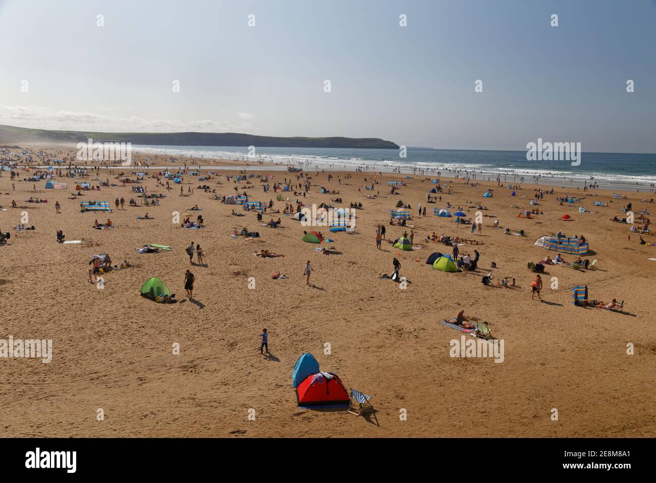 Bains de soleil sur Woolacombe Beach Devon Banque D'Images