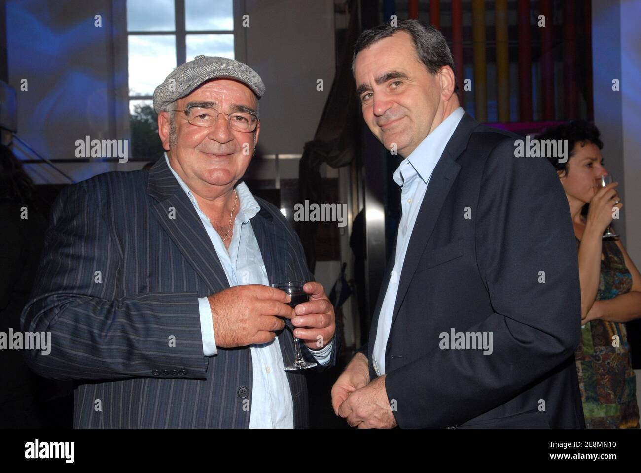 Jean-Louis Foulquier et Takis Candilis assistent à la 2ème édition des  'scènes en série' qui s'est tenue au restaurant Apollo à Paris, France, le  2 juillet 2007. Photo de Helder Januario/ABACAPRESS.COM Photo