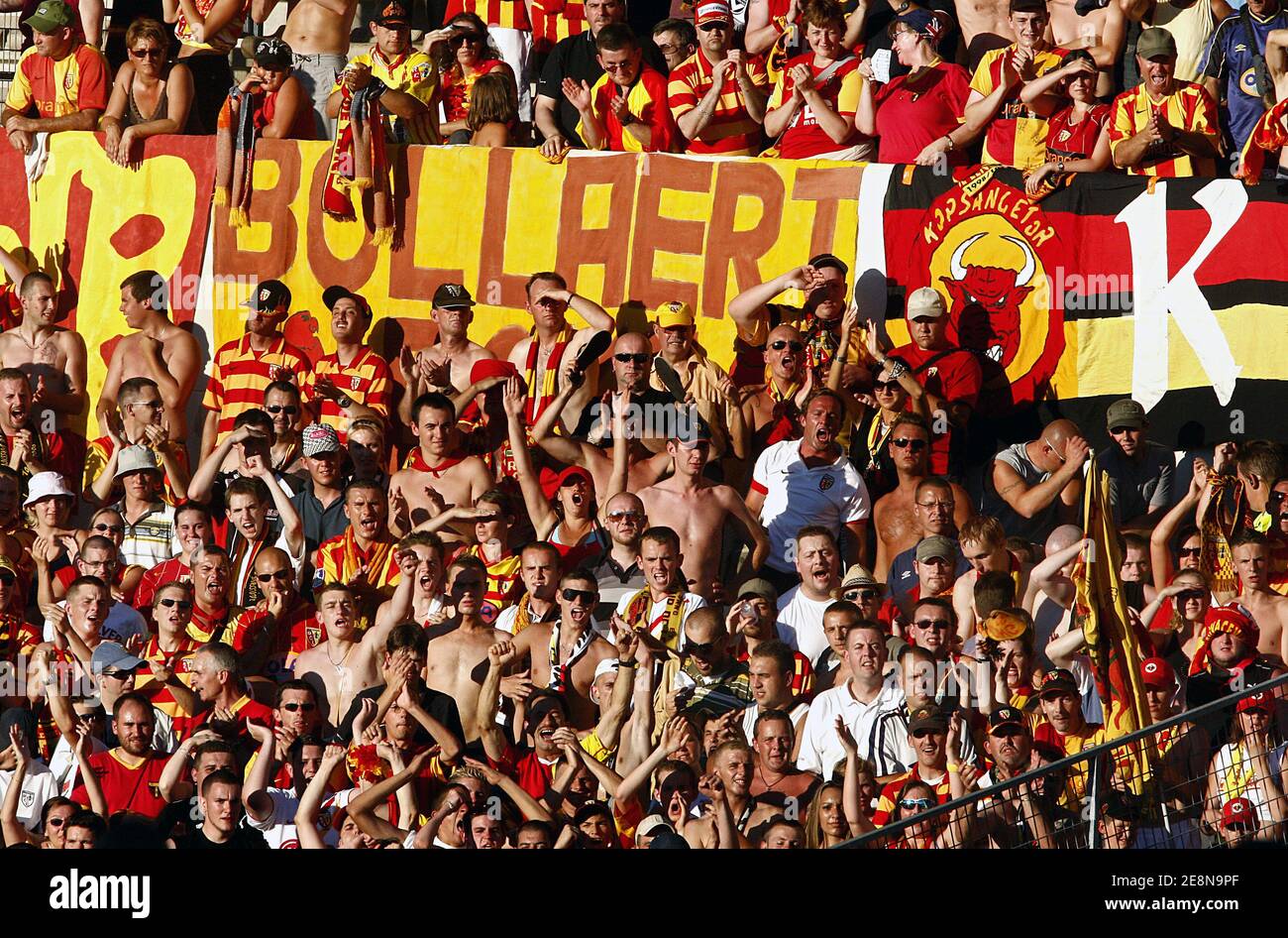 Atmosphère pendant le match de football de première ligue, Girondins de Bordeaux contre RC Lens à Bordeaux, France. Le 4 août 2007. Bordeaux a gagné 1-0. Photo de Patrick Bernard/Cameleon/ABACAPRESS.COM Banque D'Images