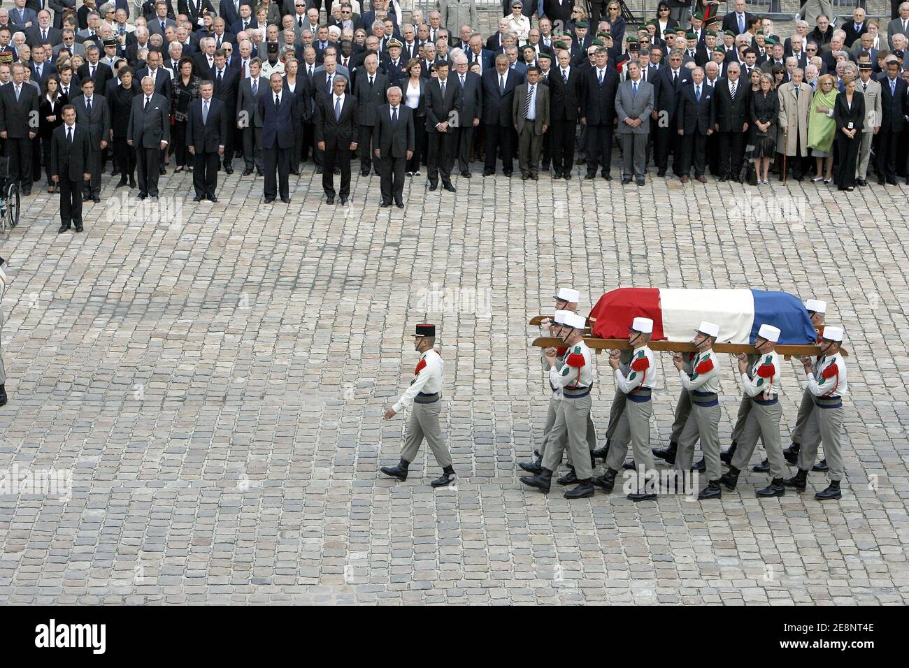 Messe funéraire de l'ancien Premier ministre Pierre Messmer tenue à l'église des Invalides à Paris, France, le 4 septembre 2007. Photo de Bernard Bisson/ABACAPRESS.COM Banque D'Images