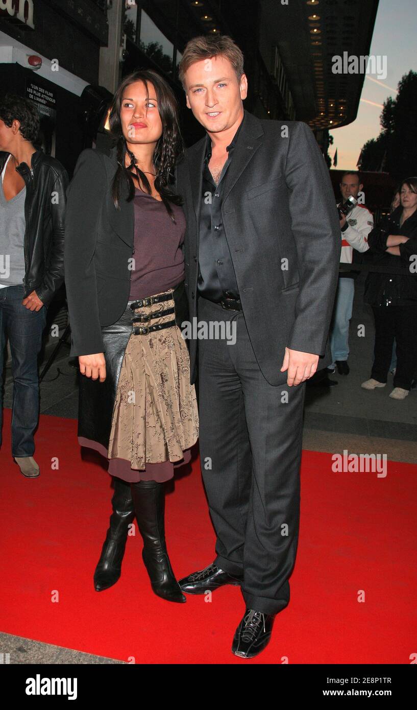 L'acteur français Benoit Magimel et sa petite amie Nikita Lespinasse assistent à la projection de 'l'Ennemi Intime' au Gaumont Marignan à Paris, en France, le 11 septembre 2007. Photo de Denis Guignebourg/ABACAPRESS.COM Banque D'Images