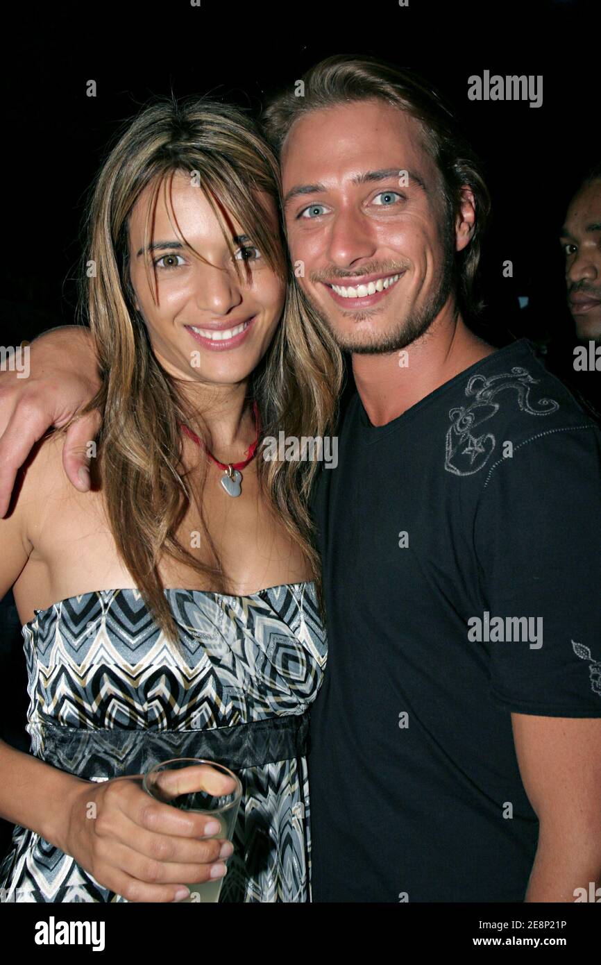 Jade et Gregoire assistent à la fête du jeu de télévision français 'Koh Lanta' à l'Etoile à Paris, France, le 11 septembre 2007. Photo de Benoit Pinguet/ABACAPRESS.COM. Banque D'Images