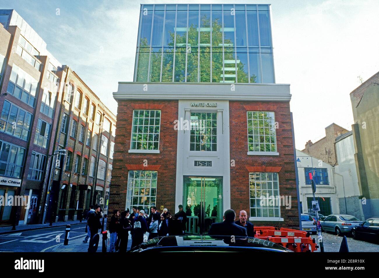 Cube blanc dans Hoxton Square .le cube blanc dans Hoxton Square a fermé en 2012 Banque D'Images