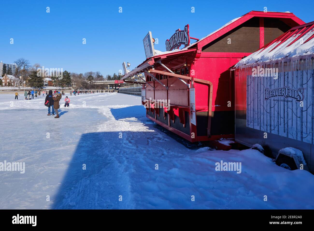 Ferme le stand de restauration de la patinoire du canal Rideau à Ottawa En raison d'une pandémie, les installations de rafraîchissement resteront fermées Banque D'Images