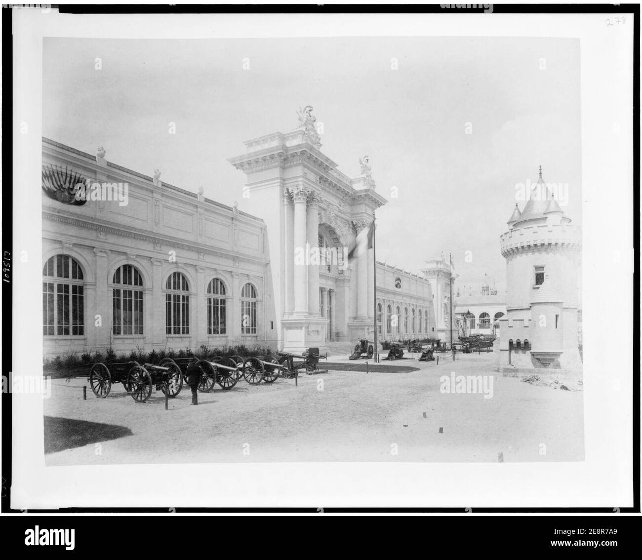 Ministère de la guerre bâtiment d'exposition, Exposition de Paris, 1889 Banque D'Images