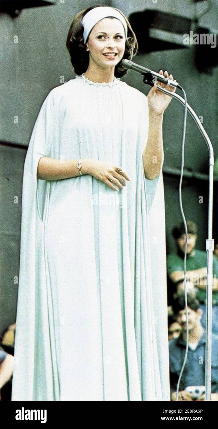 Miss America 1975 à bord de l'USS John F. Kennedy (CV-67) 1975. Banque D'Images