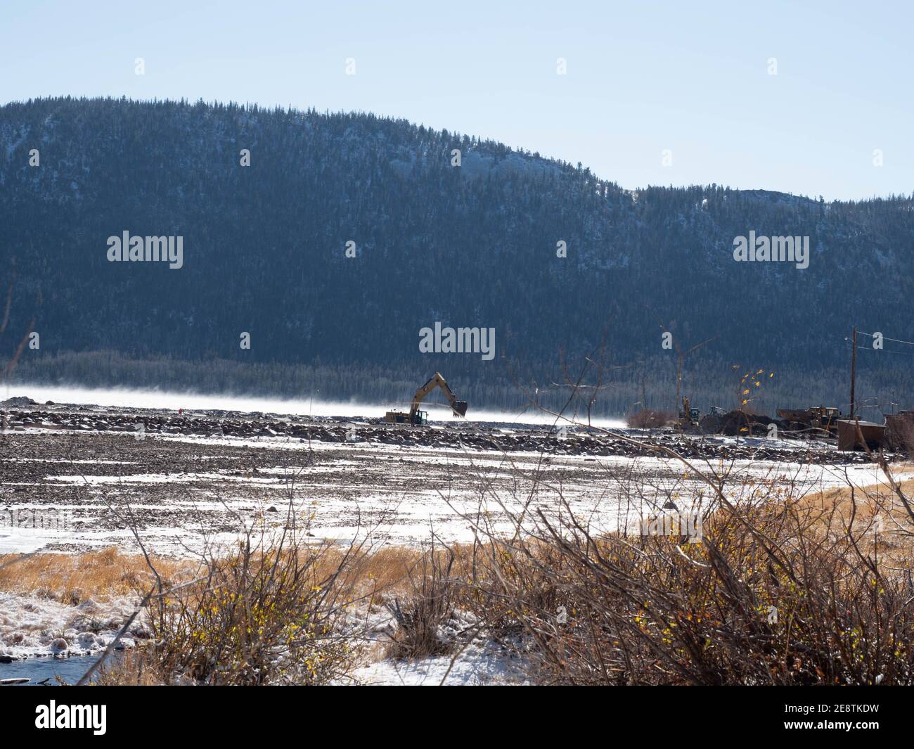 Lac de dragage Digger à Fishlake National Forest, Richfield, Utah en hiver, fin de l'automne par temps froid et clair avec de la neige Banque D'Images