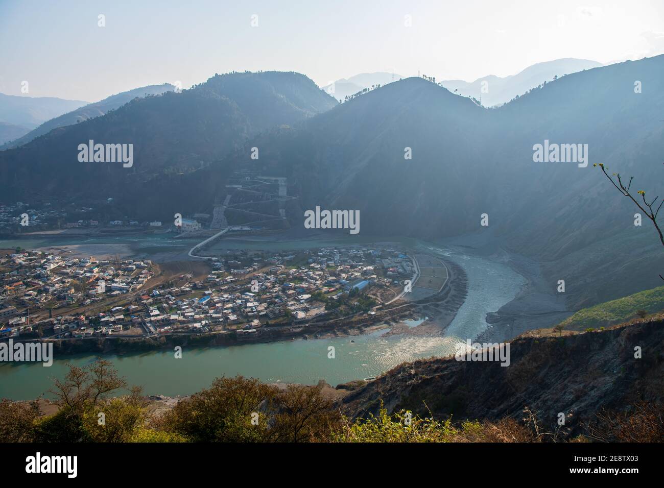 Projet hydroélectrique de Patrind sur la rivière Nelum Jehlum Banque D'Images