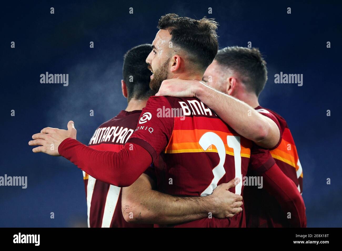 Borja Mayoral de Roma fête avec ses coéquipiers après avoir obtenu son score 3-0 but pendant le championnat italien série UN football / LM Banque D'Images