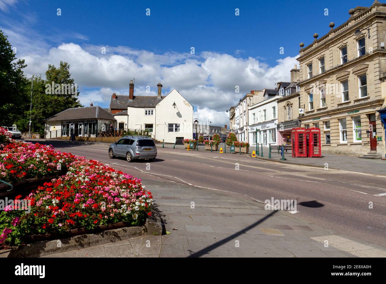 Vue générale le long de New Road dans le quartier du patrimoine de Calne, Wiltshire, Royaume-Uni. Banque D'Images