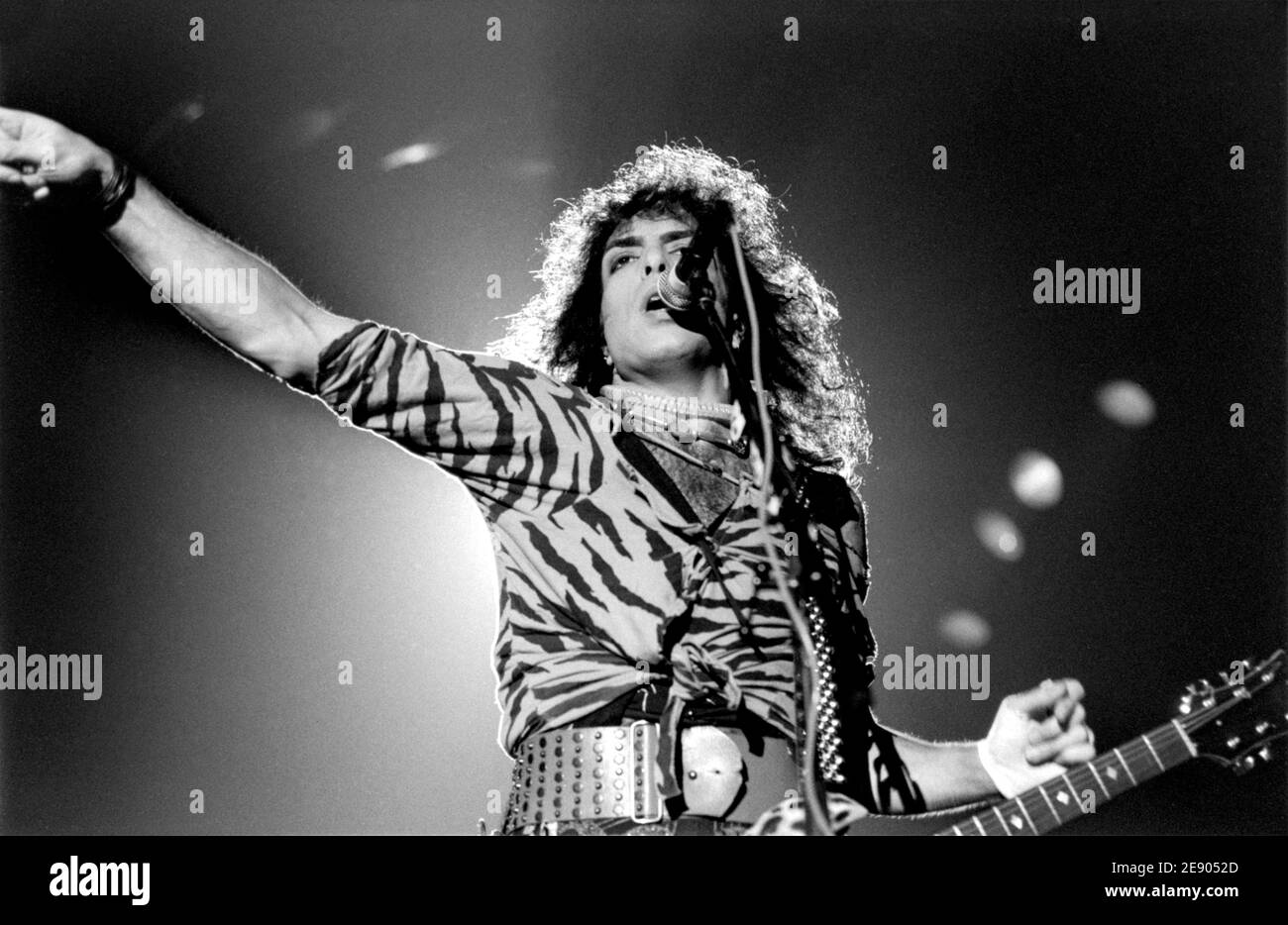 ZWOLLE, PAYS-BAS - 04 NOVEMBRE 1984: KiSS sans maquillage live en concert aux pays-Bas pour promouvoir leur album Animalize. Banque D'Images