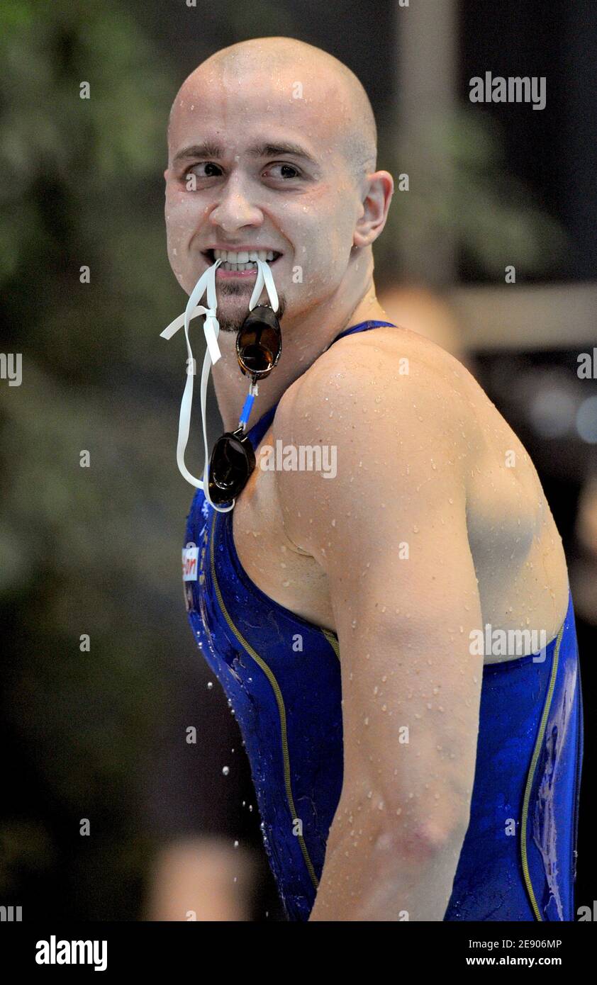 Stefan Nystrand, de Suède, bat un nouveau record du monde lors de la finale libre de 100 mètres pour hommes lors de la coupe du monde de natation de la FINA, à Berlin, en Allemagne, le 17 novembre 2007. Photo de Nicolas Gouhier/Cameleon/ABACAPRESS.COM Banque D'Images