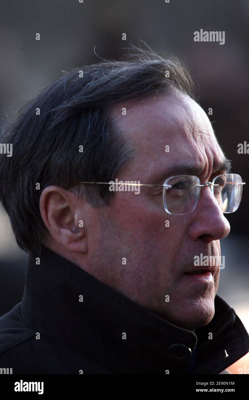 Claude Guant quitte le conseil hebdomadaire des ministres qui s'est tenu à l'Hôtel Marigny à Paris, en France, le 19 décembre 2007. Photo de Mousse-Orban-Taamallah/ABACAPRESS.COM Banque D'Images