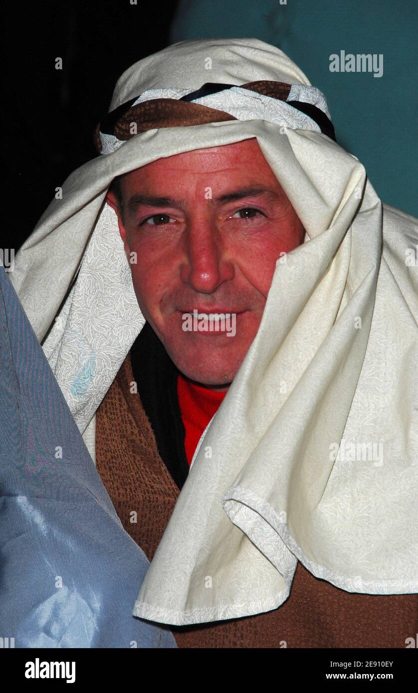 Michael Lohan, père de Lindsay Lohan, pose comme Joseph pour le 2e projet annuel de danse Times Square Live Nativité Scene au Fire Fighters 911 Memorial à Times Square, New York City, États-Unis, le 18 décembre 2007. Photo de Gregorio Binuya/ABACAUSA.COM (photo: Michael Lohan) Banque D'Images