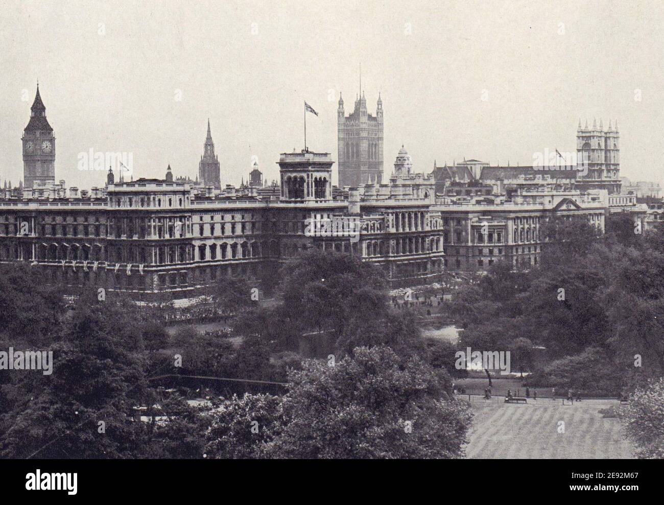 Foreign & Commonwealth Office, du St. James's Park 1946 Old Vintage Print Banque D'Images