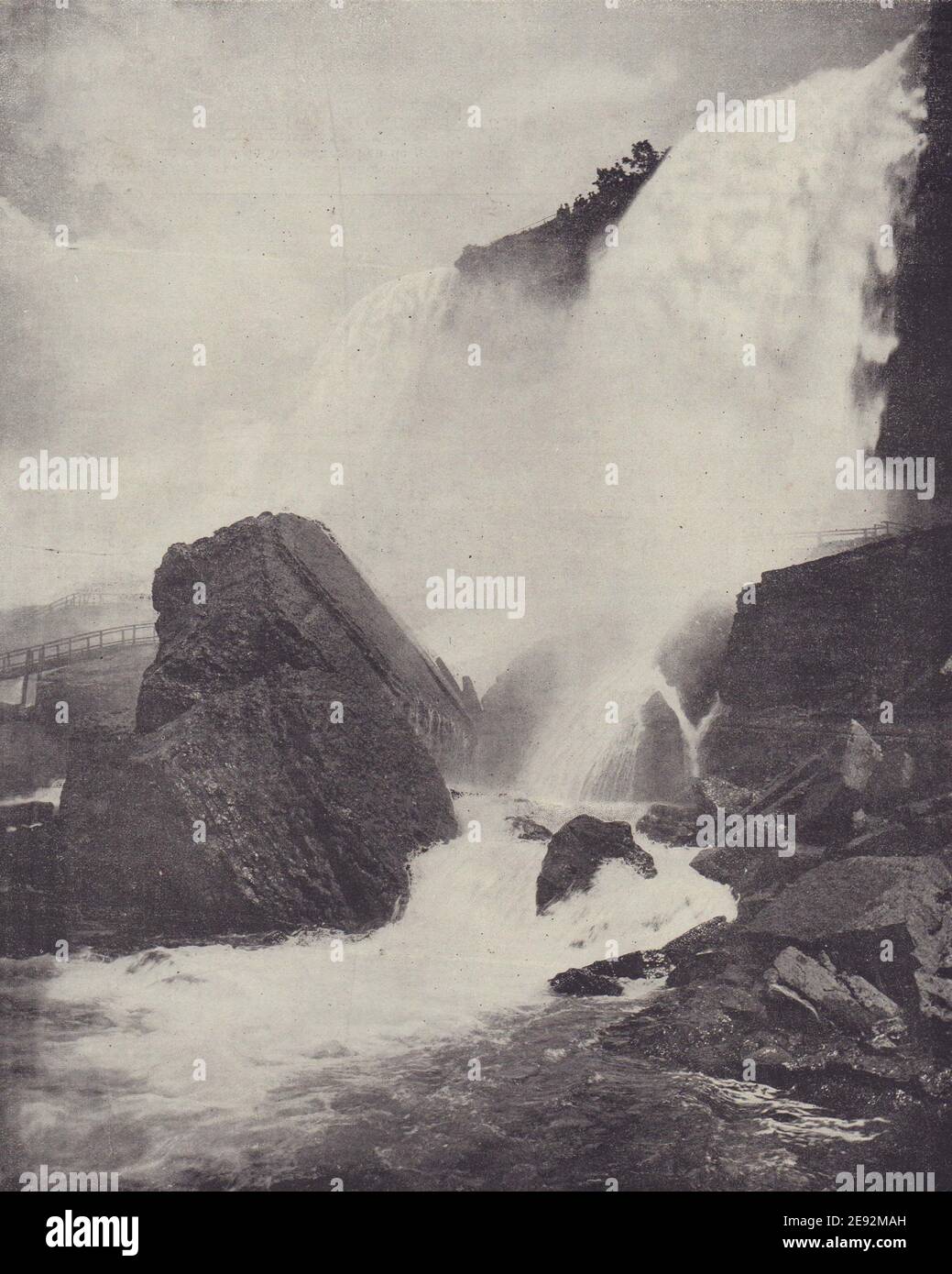 Rochers au-dessous des chutes du Niagara. Amérique du Nord. IMPRIMÉ ancien STODDARD 1895 Banque D'Images
