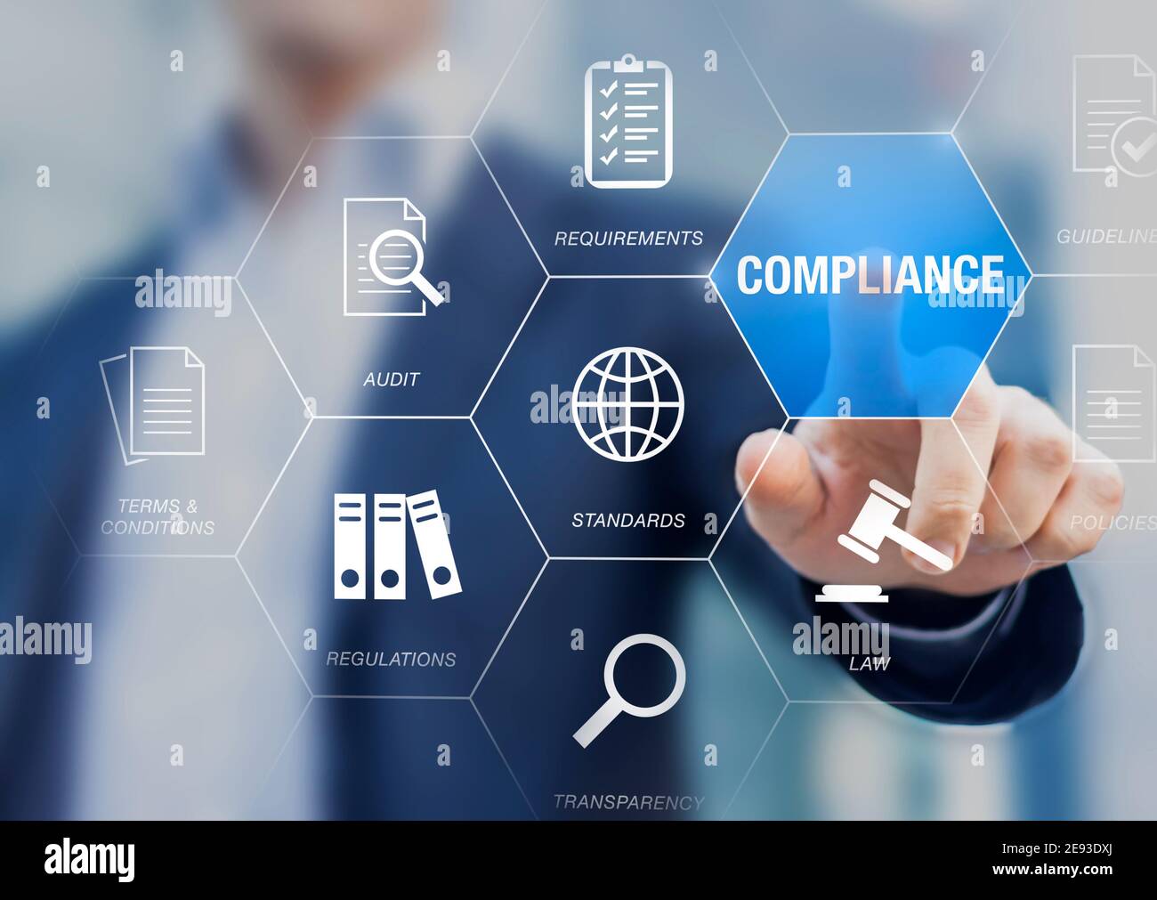 Conformité aux normes, aux règlements et aux exigences pour réussir la vérification et gérer le contrôle de la qualité. Concept de conformité avec les prés du responsable ou de l'auditeur Banque D'Images
