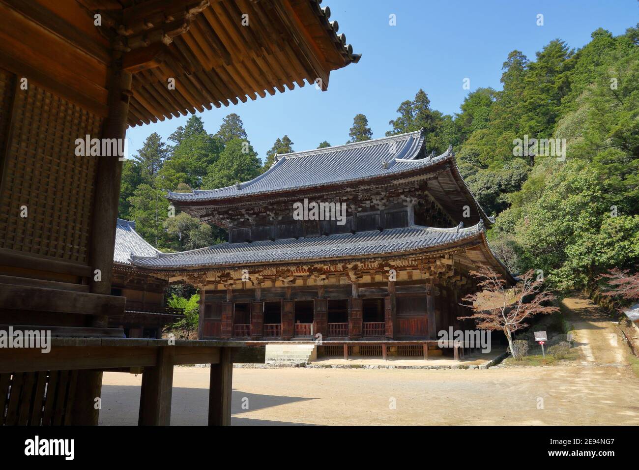 Temple du Mont Shosha à Himeji, Japon. Engyoiji du bouddhisme Mahayana. Banque D'Images