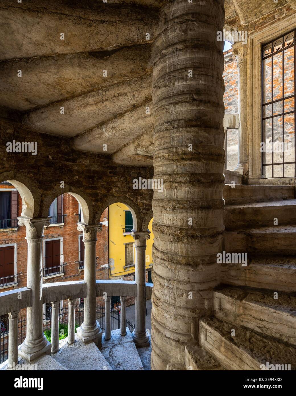 Le célèbre escalier en colimaçon du Palazzo Contarini del Bovolo, Venise, Italie Banque D'Images