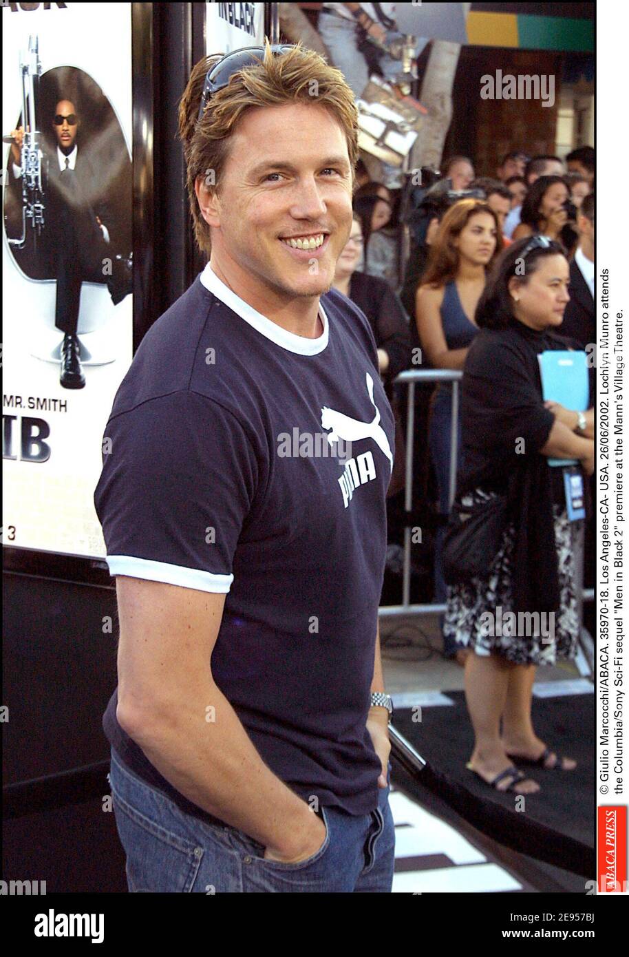 © Giulio Marcocchi/ABACA. 35970-18. Los Angeles-CA- États-Unis. 26/06/2002. Lochlyn Munro assiste à la première Columbia/Sony Sci-Fi Sequel Men in Black 2 au Mann's Village Theatre. Banque D'Images